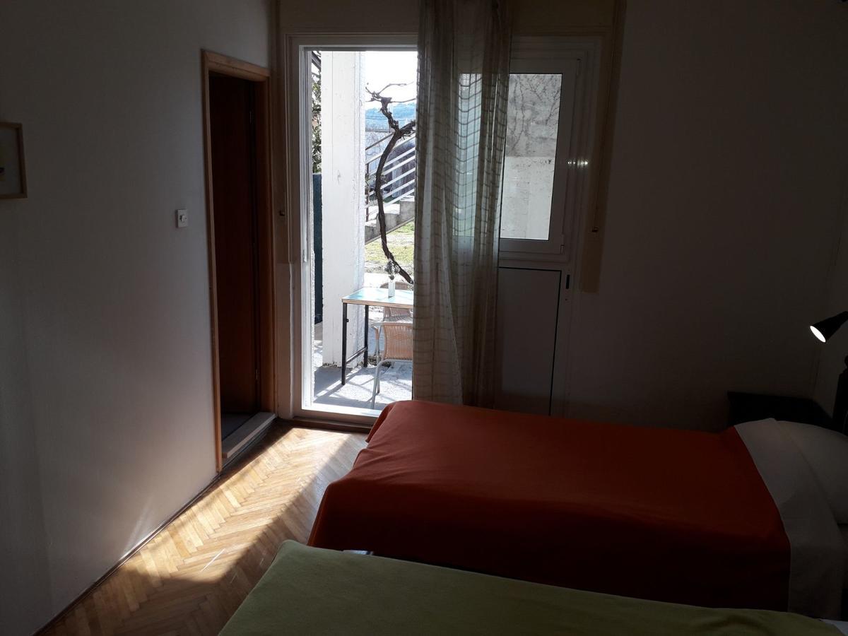 巴兹尔公寓及客房旅馆 贝蒂纳 外观 照片
